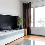Spacious One-br Townhouse With Sea Views And Sauna * Esbo