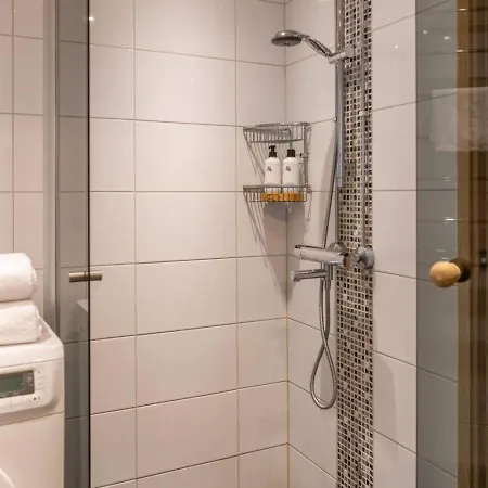 Spacious One-br Townhouse With Sea Views And Sauna Apartment