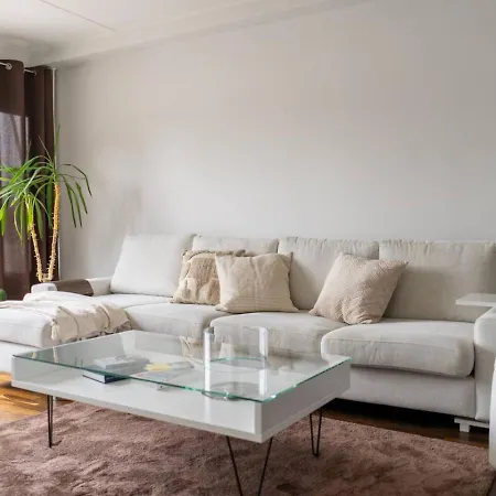 Spacious One-br Townhouse With Sea Views And Sauna