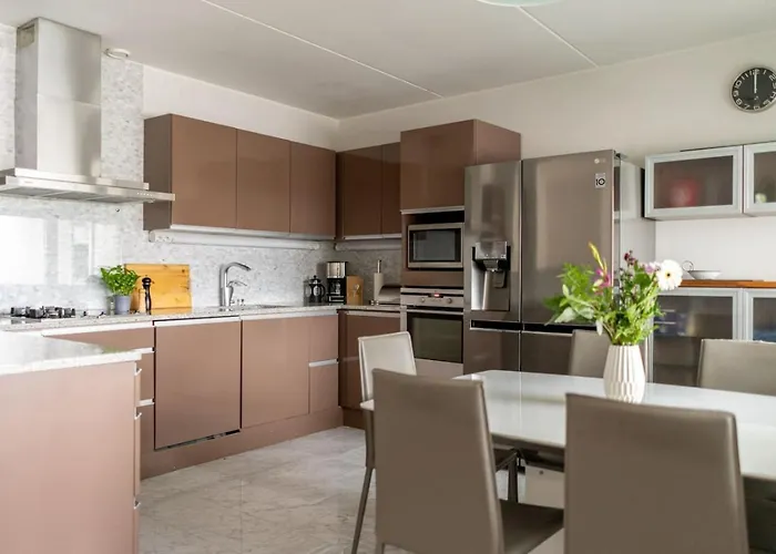 Spacious One-br Townhouse With Sea Views And Sauna * Espoo