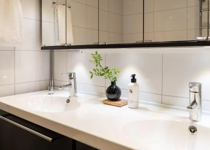 Spacious One-br Townhouse With Sea Views And Sauna